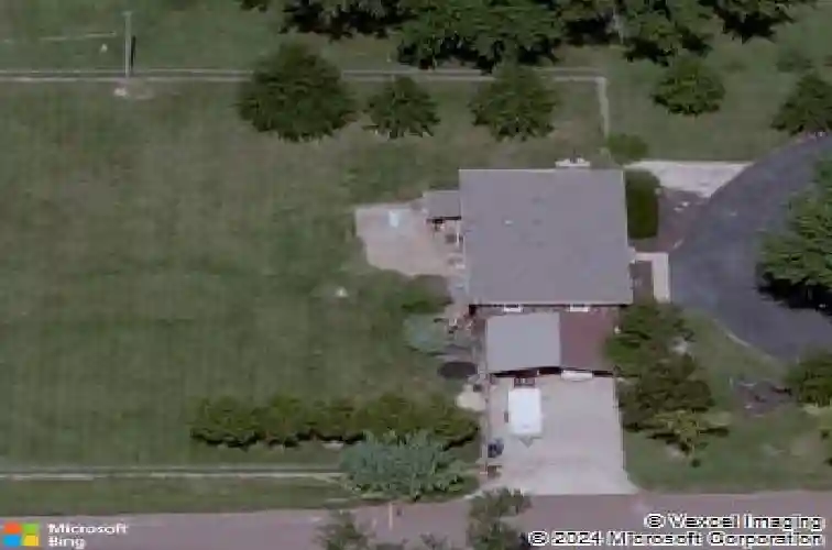 15741 150th st, bonner springs,  KS 66012