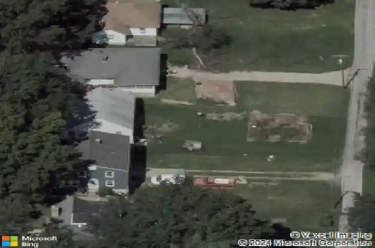 1213 central st, leavenworth,  KS 66048