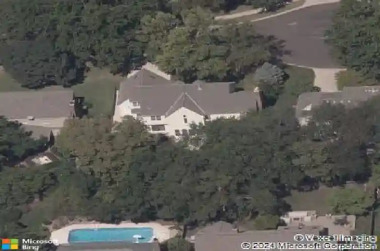 4001 w 101st ter, overland park,  KS 66207