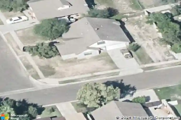 121 tours ln, laredo,  TX 78045