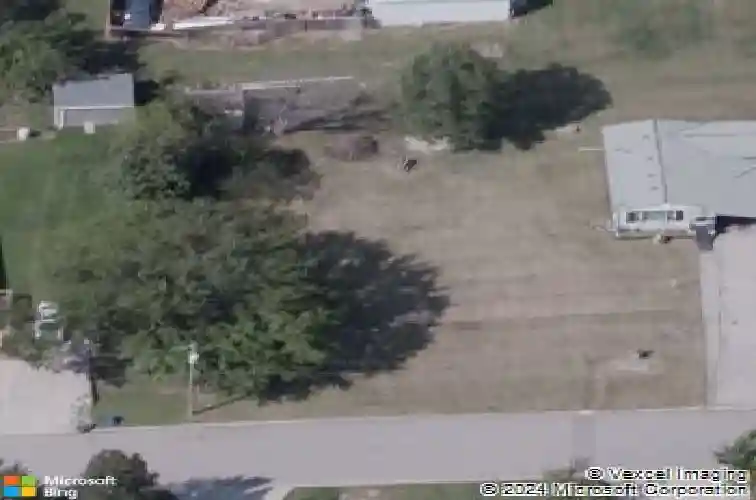 13742 elmwood ave, bonner springs,  KS 66012