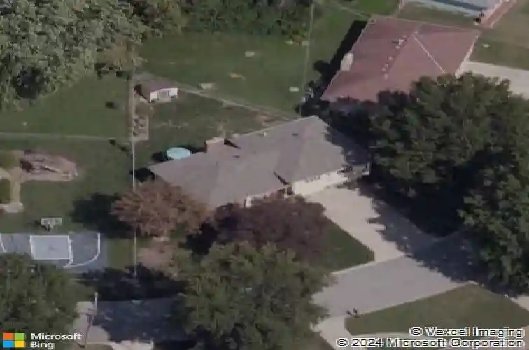 7136 haskell ave, kansas city,  KS 66109