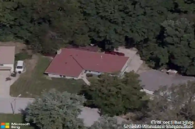 7826 haskell dr, kansas city,  KS 66109