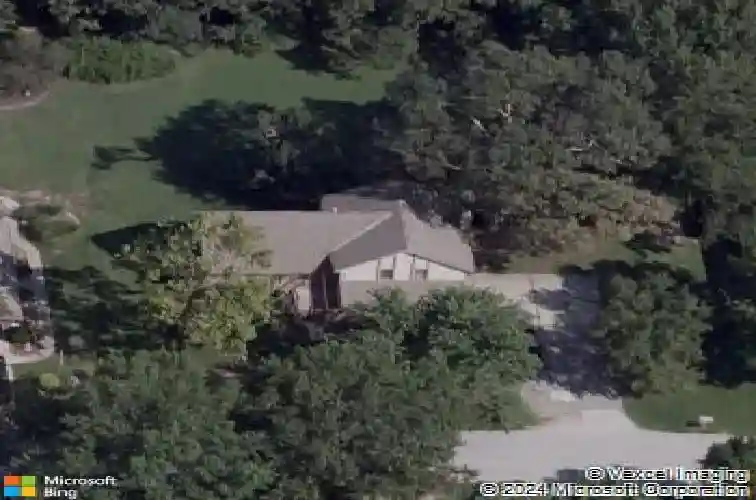 12326 pinehurst dr, kansas city,  KS 66109