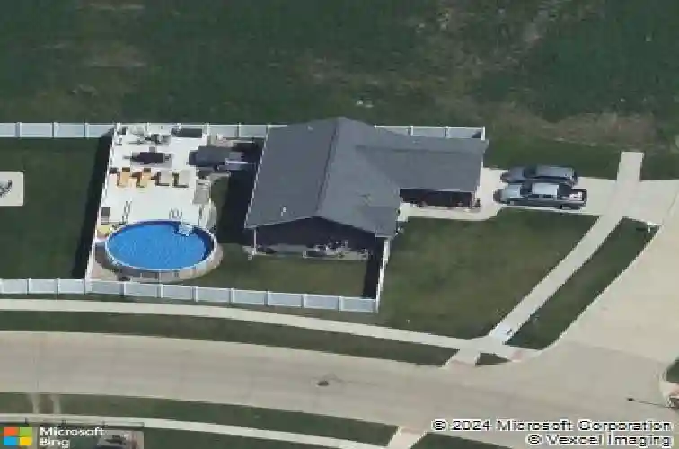 8903 norway dr ne, cedar rapids,  IA 52402