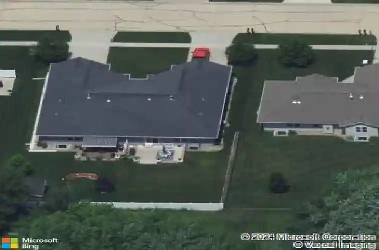 345 shannon dr, robins,  IA 52328