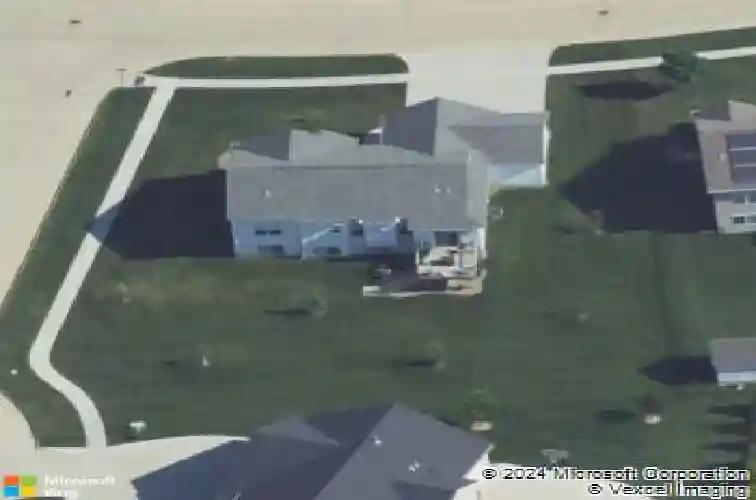 2523 vaughn dr, marion,  IA 52302