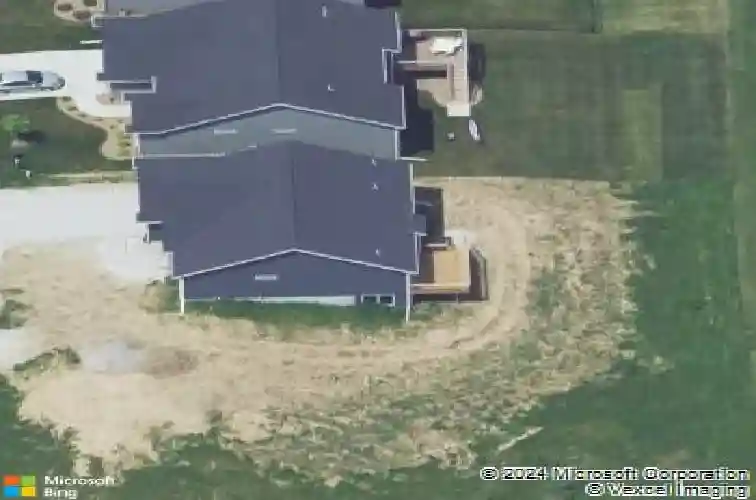 1935 bowstring dr, marion,  IA 52302