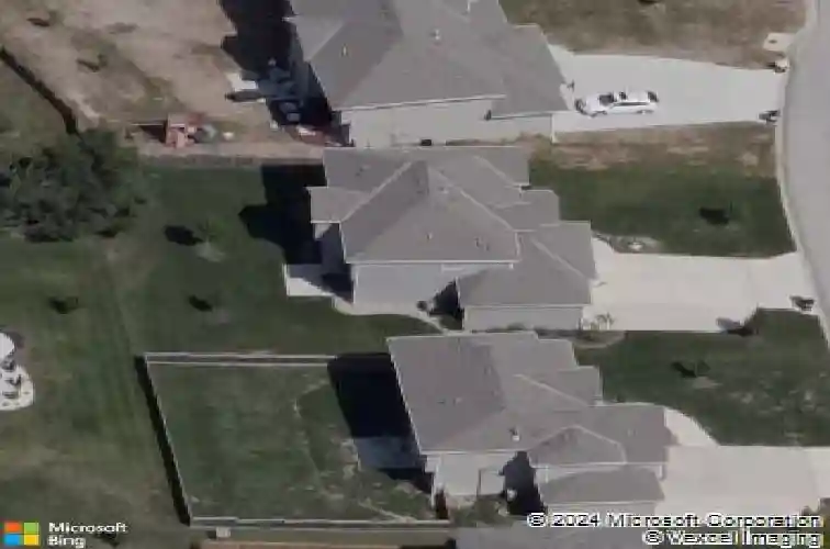 5204 meadow view dr, shawnee,  KS 66226