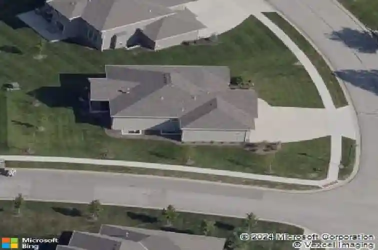 9730 hastings st, lenexa,  KS 66227
