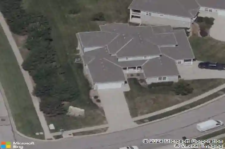 21982 w 116th ter, olathe,  KS 66061