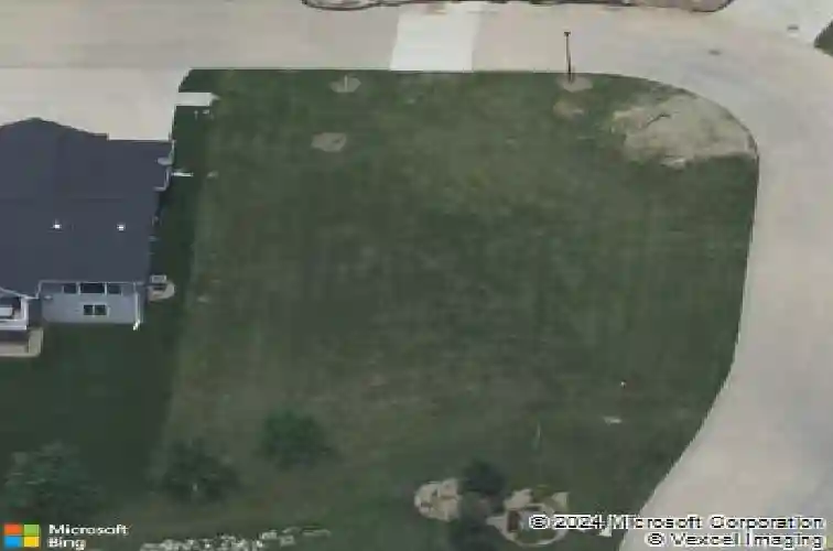 3509 diamondhead cir, hiawatha,  IA 52233