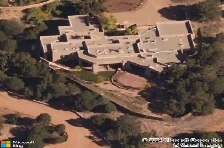 1248 camino de cruz blanca, santa fe,  NM 87505