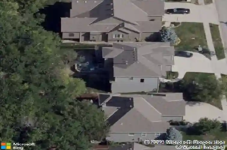 9154 shady bend rd, lenexa,  KS 66227