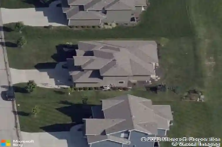 7019 apache dr, shawnee,  KS 66226