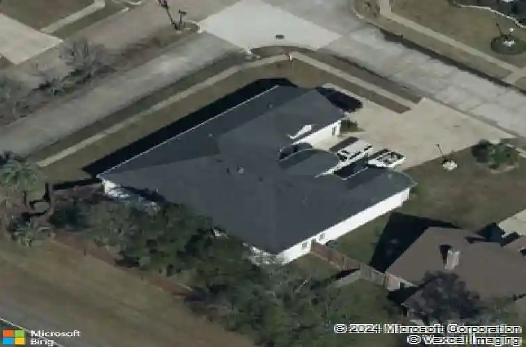 6010 queens ct, orange,  TX 77630