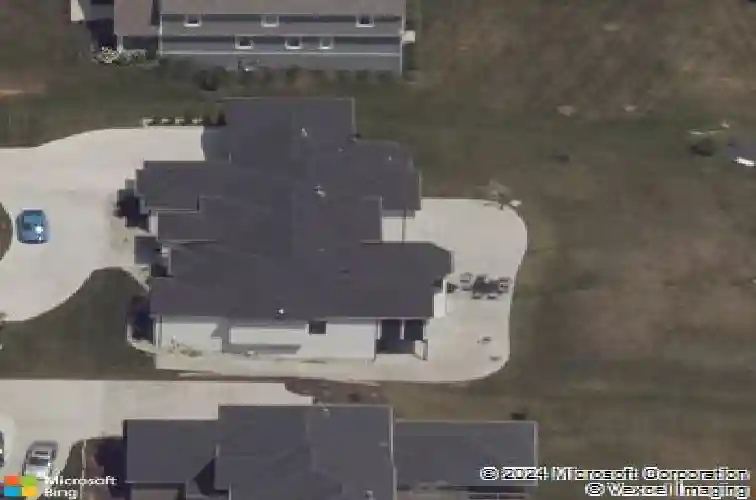 8605 ne shoal creek pkwy, kansas city,  MO 64157