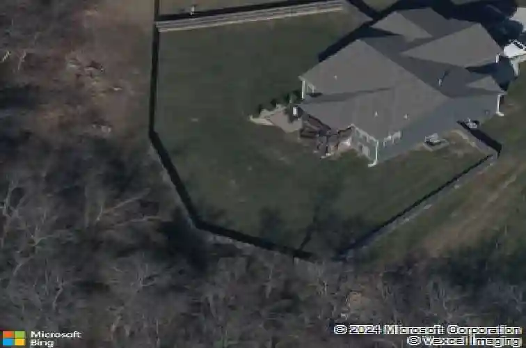 1901 red bud ct, raymore,  MO 64083