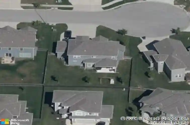 1012 se auburn ct, blue springs,  MO 64014