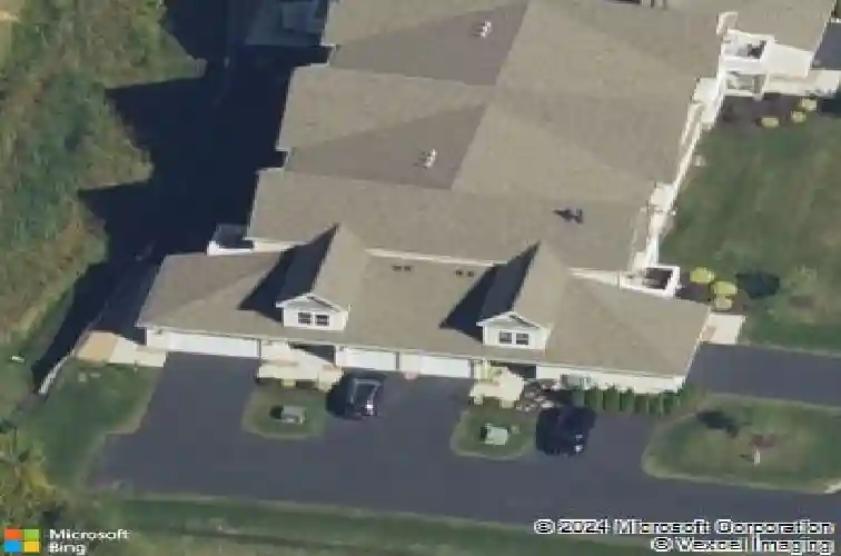 612 lois ln, schenectady,  NY 12304