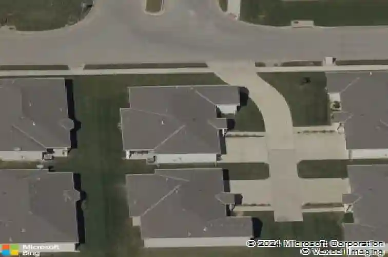 697 ne 66th st, kansas city,  MO 64118