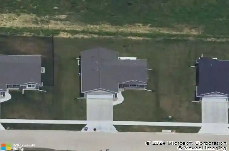 2106 shady grove rd sw, cedar rapids,  IA 52404