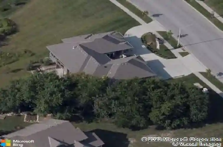 11512 s iowa st, olathe,  KS 66061