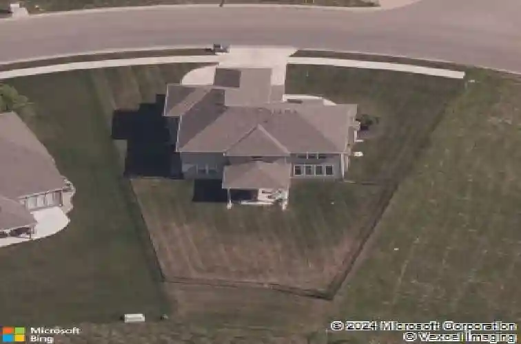 933 bridgeshire dr, raymore,  MO 64083
