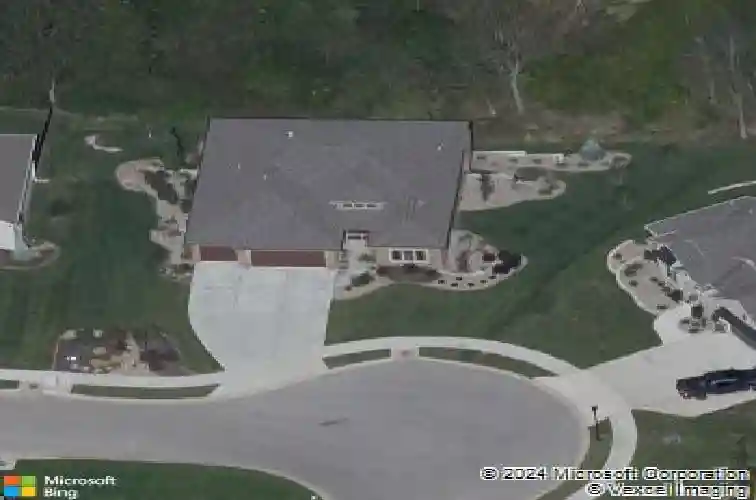 1928 ne parks summit blvd, lees summit,  MO 64064