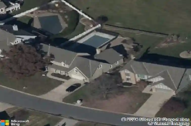 304 sw green teal st, lees summit,  MO 64082