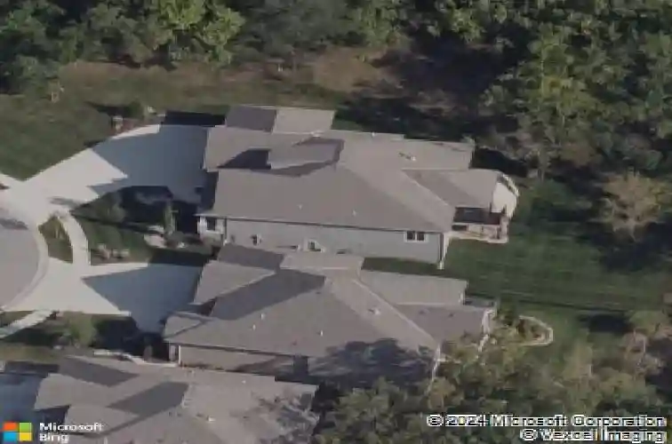 9363 lind rd, lenexa,  KS 66219