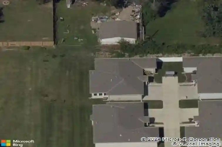 658 ne 66th st, kansas city,  MO 64118