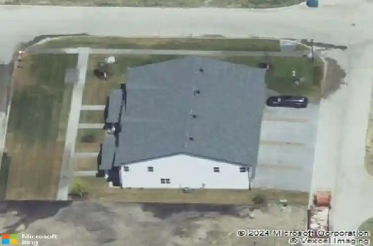 2494 roycroft aly, marion,  IA 52302