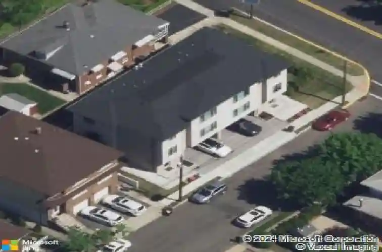 275b 14th st, palisades park,  NJ 07650