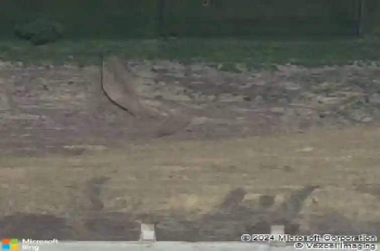 7600 crossroads dr sw, cedar rapids,  IA 52404