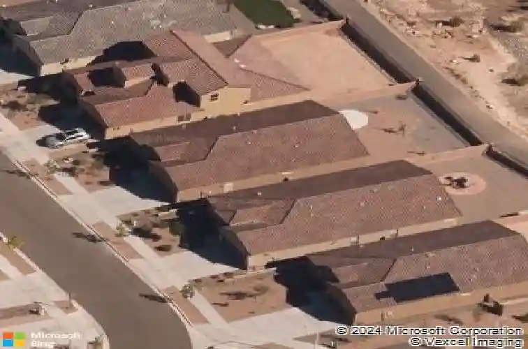 4711 hojas verdes, santa fe,  NM 87507