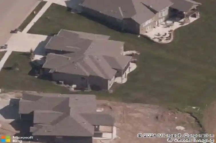 906 creekmoor dr, raymore,  MO 64083
