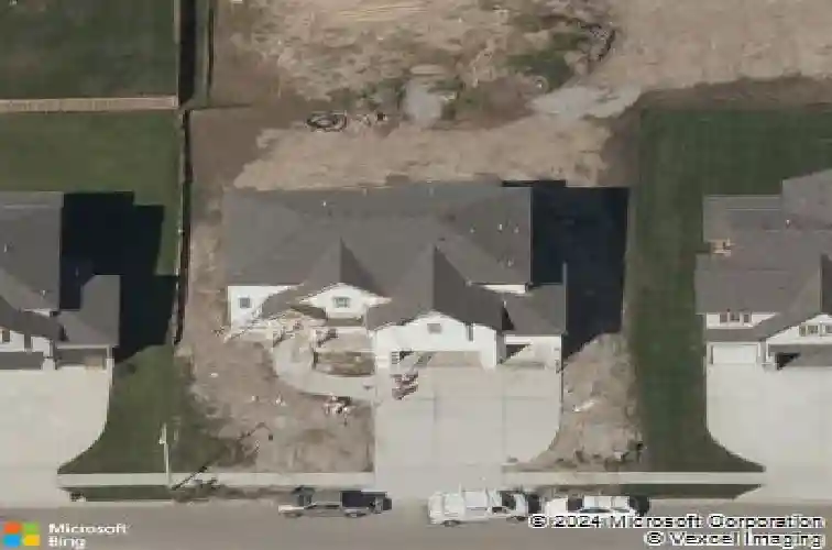 2008 ne 114th st, kansas city,  MO 64155