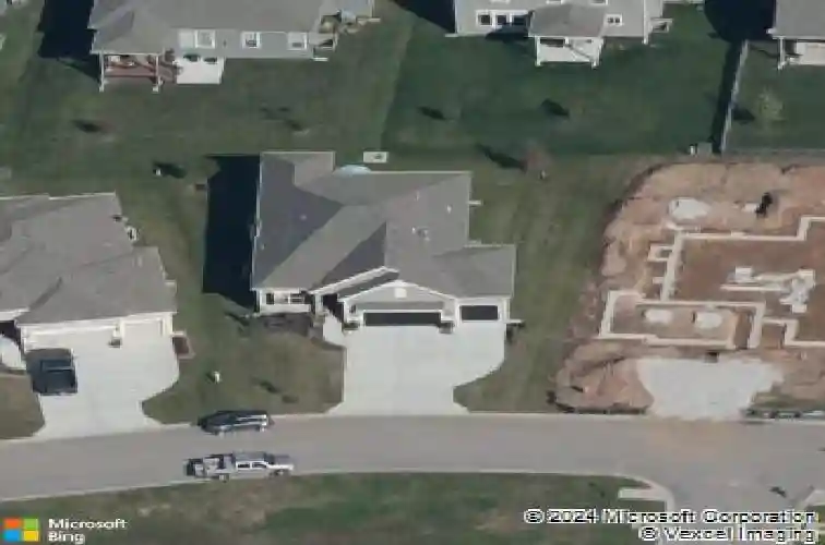 105 se griffin st, blue springs,  MO 64064
