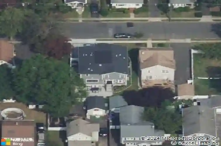 54 levitt ave, bergenfield,  NJ 07621