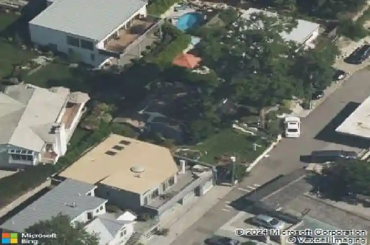 22 shore rd, edgewater,  NJ 07020