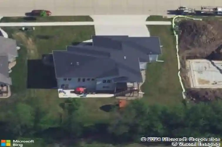 6127 rapids ridge rd ne, cedar rapids,  IA 52411