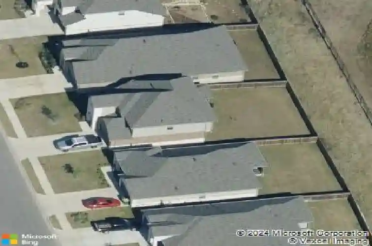 1012 goldilocks ln, manchaca,  TX 78652