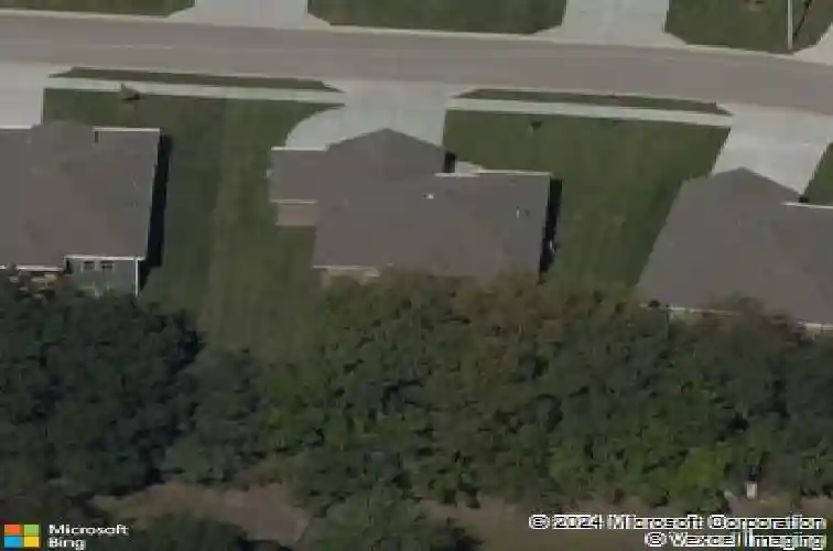 303 ne 102nd st, kansas city,  MO 64155