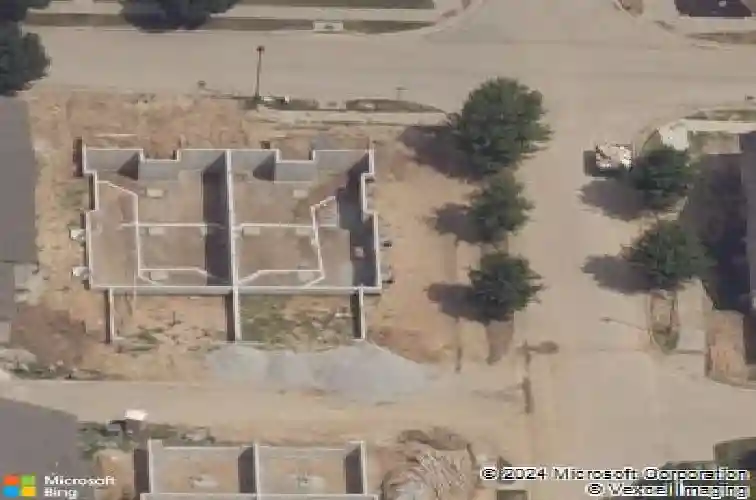 8915 ne 80th ter, kansas city,  MO 64158