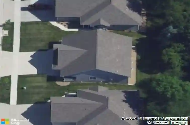 7506 summerset ave ne, cedar rapids,  IA 52402