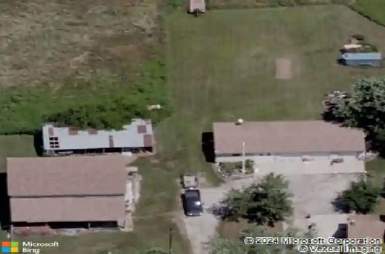 18500 hollingsworth rd, tonganoxie,  KS 66086