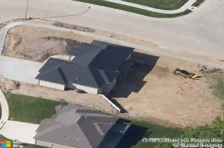 625 black wolf loop, columbia,  MO 65201