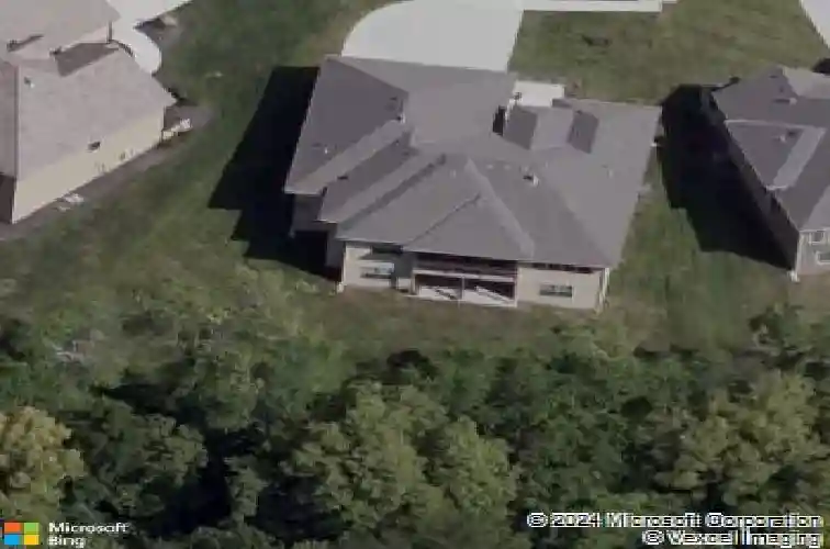 9896 saddletop st, lenexa,  KS 66227