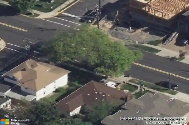 300a 7th st, palisades park,  NJ 07650